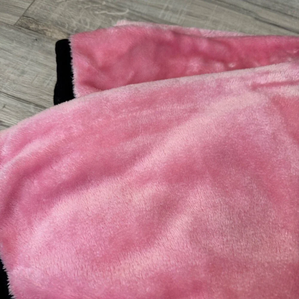 Playboy bunny blanket throw pink Blanket Black Bunny Logo rabbit head 2000s